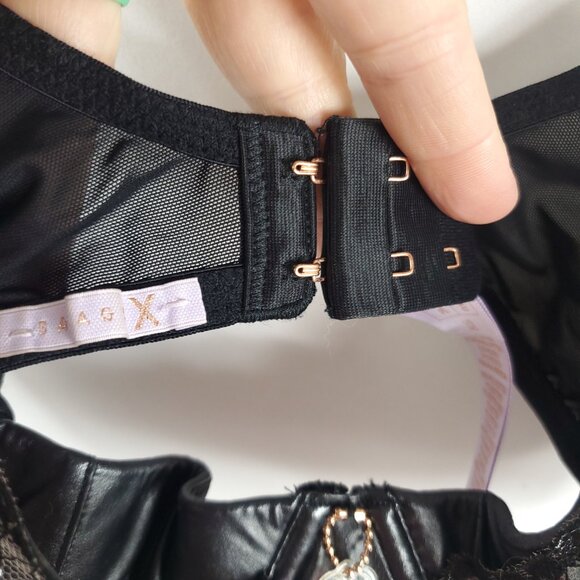 Savage X Fenty Black Glossy Flossy Quarter Cup Bra Embroidered Tulle 38C - Picture 9 of 13